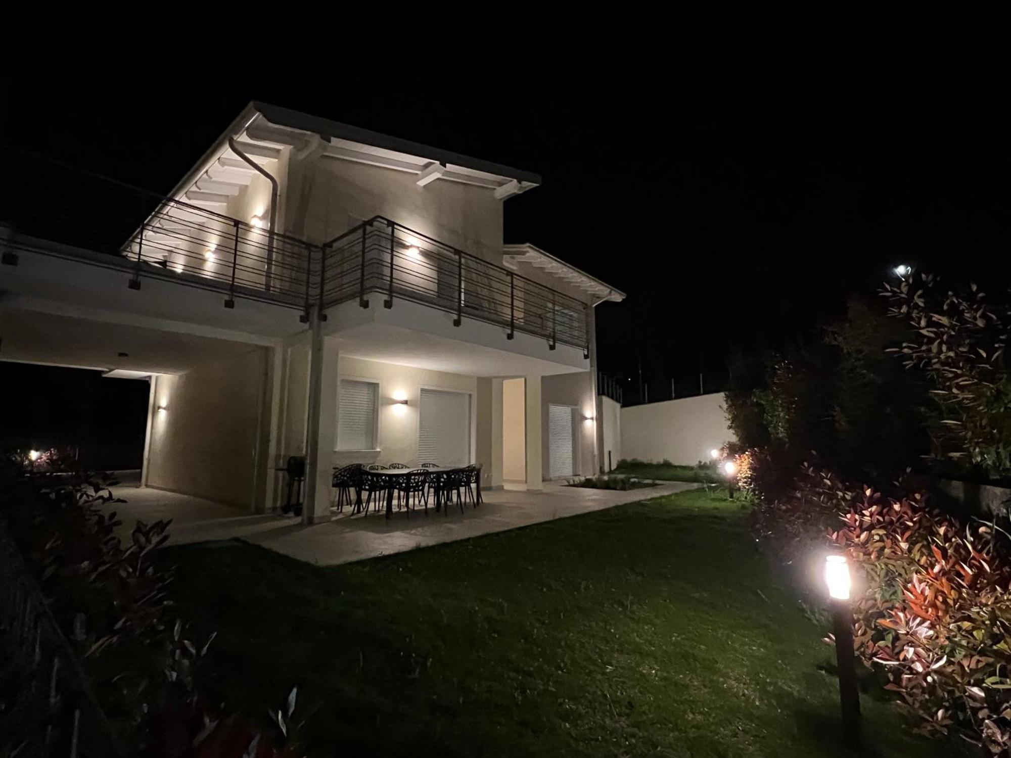 Luxury Villas Gardenia With Private Pool Padenghe sul Garda Dış mekan fotoğraf
