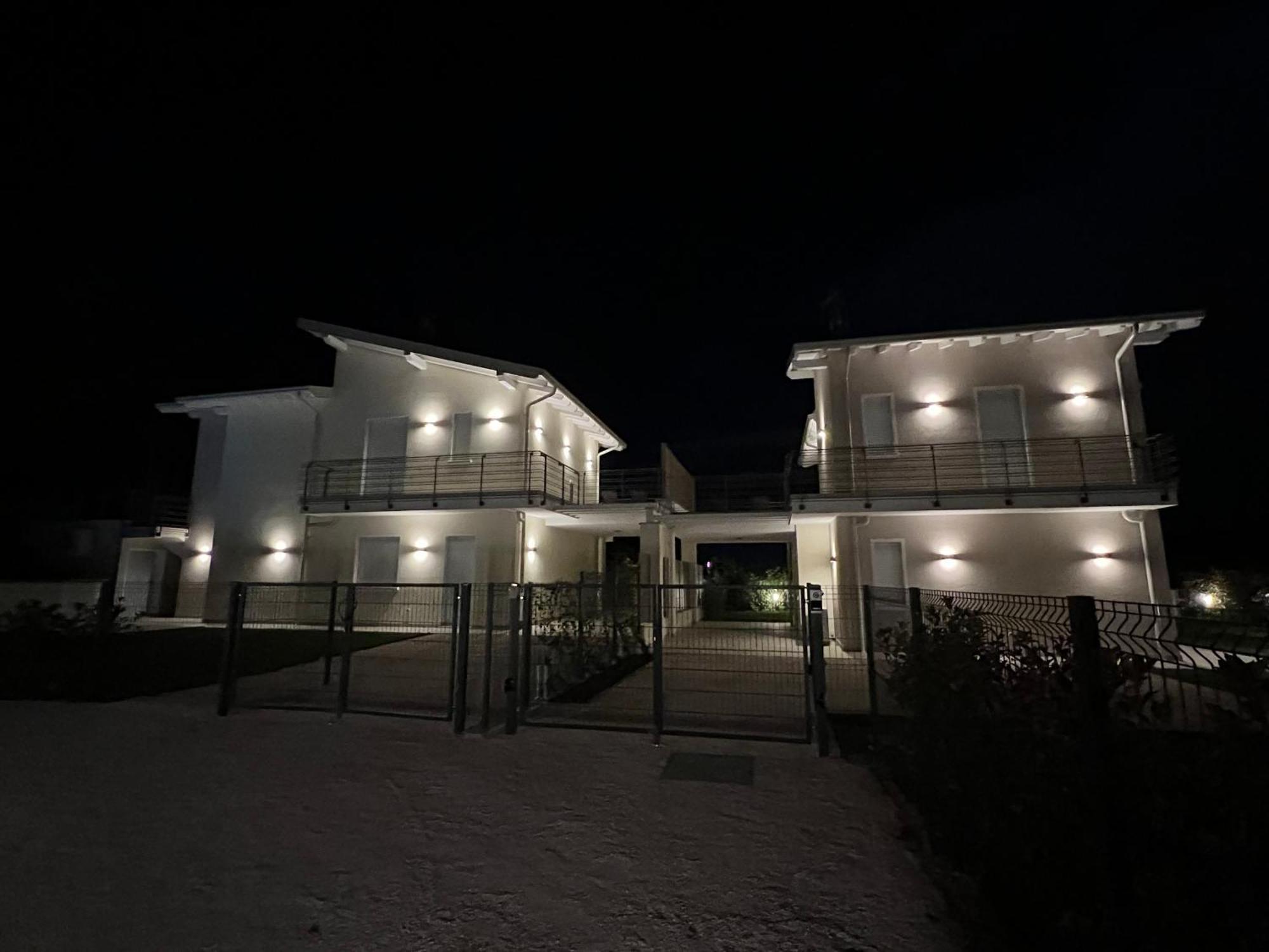 Luxury Villas Gardenia With Private Pool Padenghe sul Garda Dış mekan fotoğraf