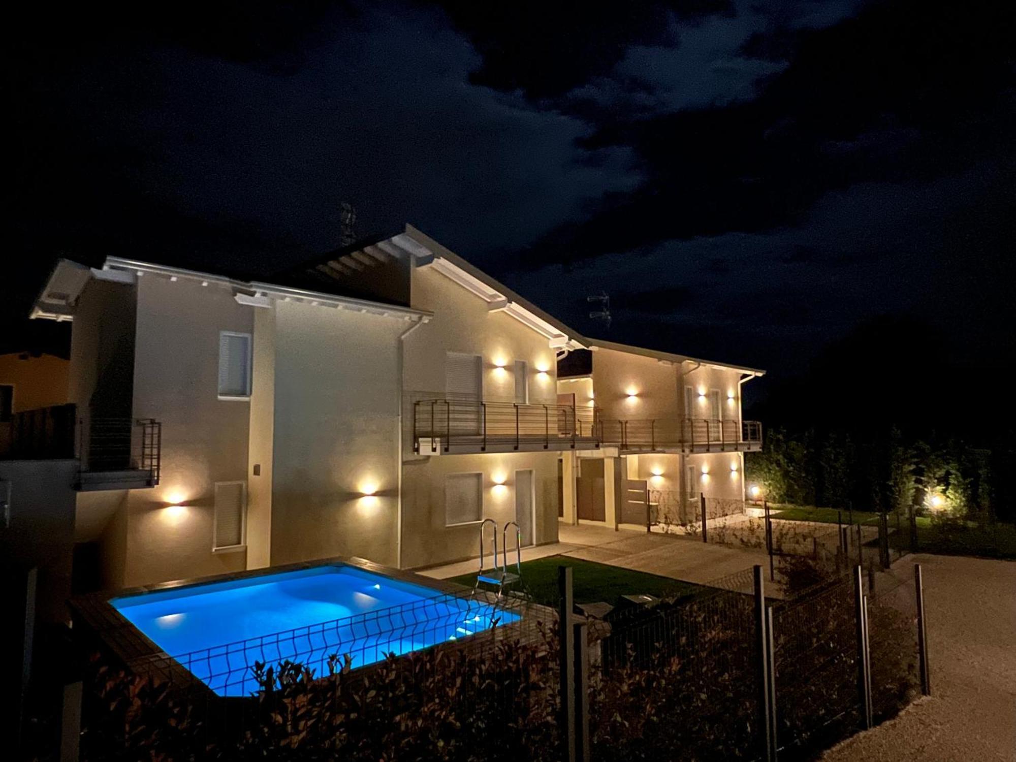 Luxury Villas Gardenia With Private Pool Padenghe sul Garda Dış mekan fotoğraf