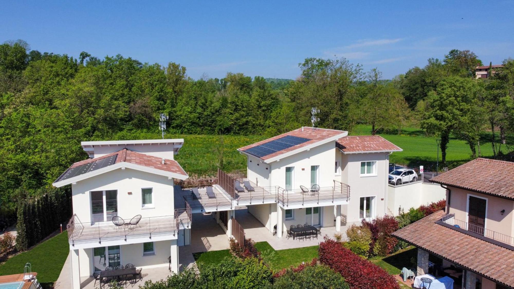 Luxury Villas Gardenia With Private Pool Padenghe sul Garda Dış mekan fotoğraf