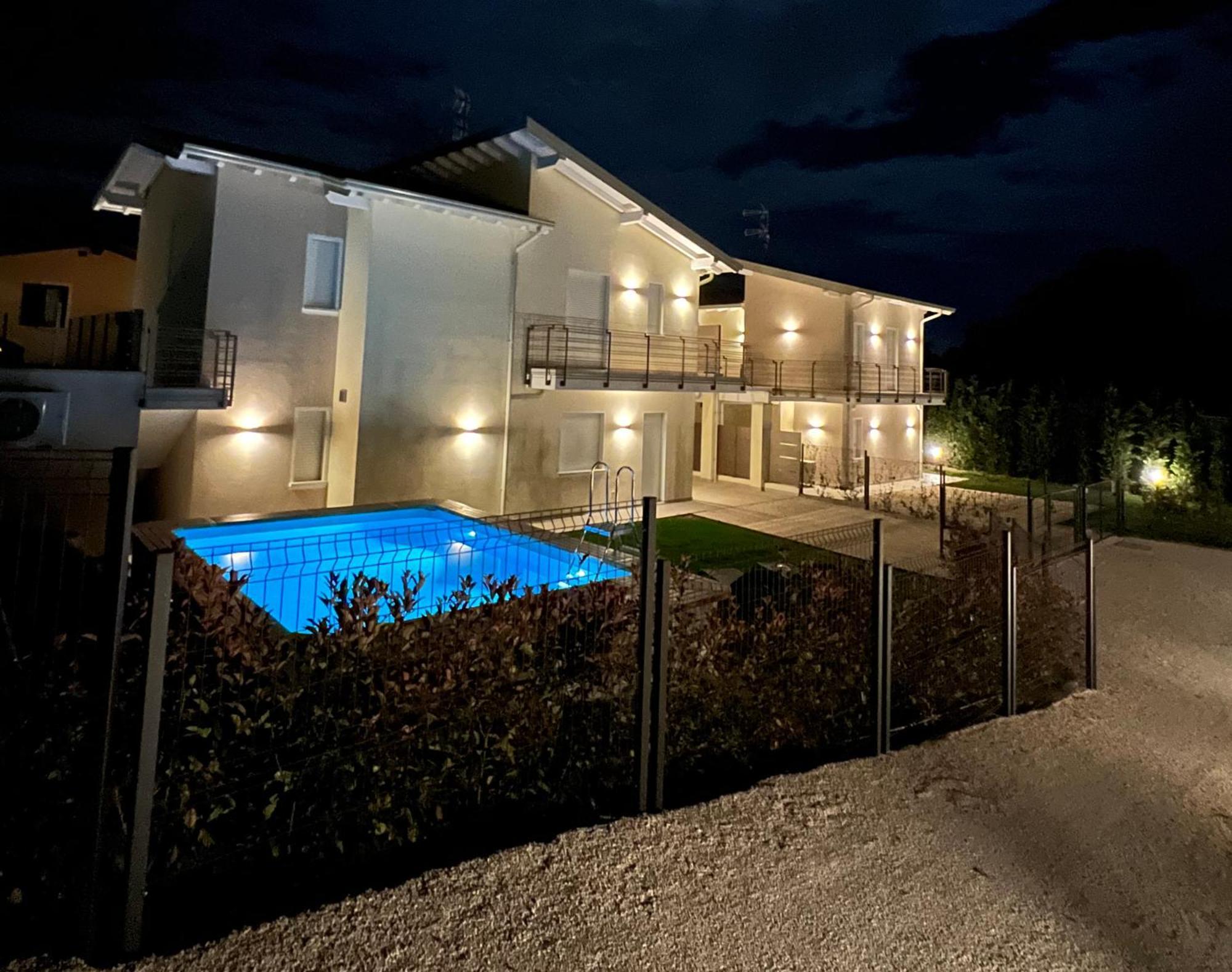 Luxury Villas Gardenia With Private Pool Padenghe sul Garda Dış mekan fotoğraf